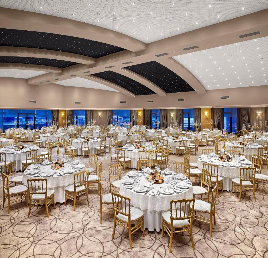 Ramada Plaza By Wyndham Eskişehir Exterior foto