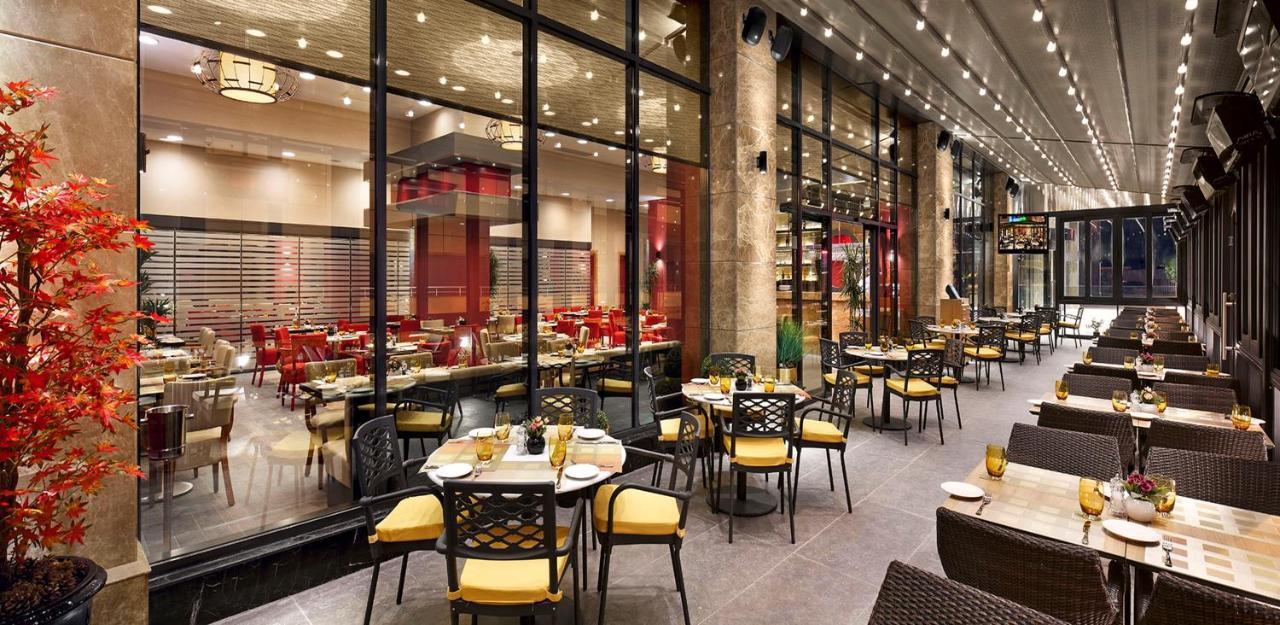 Ramada Plaza By Wyndham Eskişehir Exterior foto