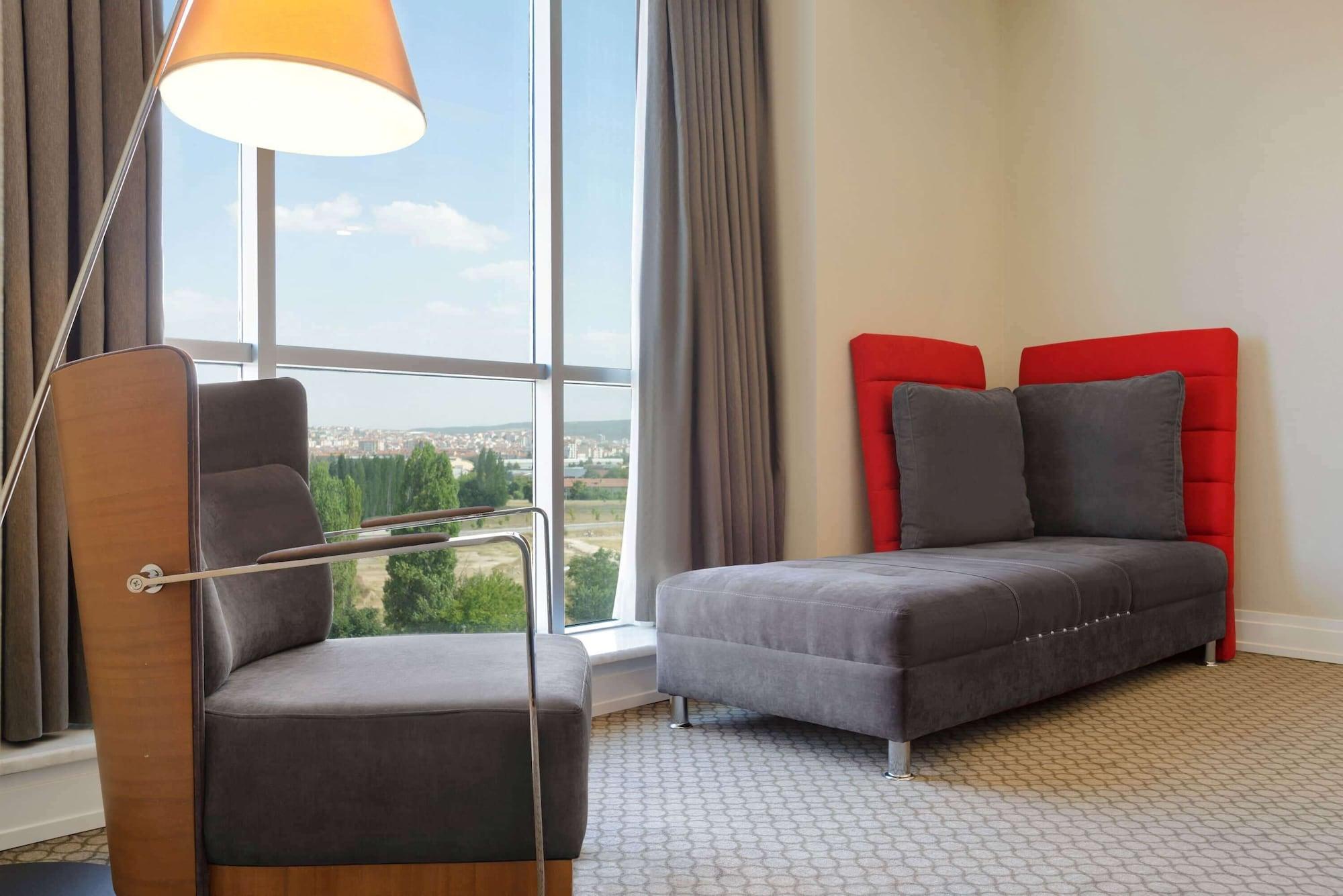 Ramada Plaza By Wyndham Eskişehir Exterior foto